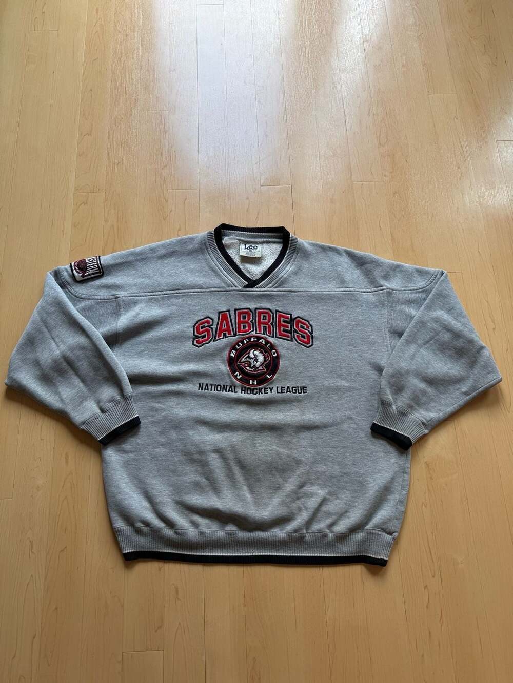 90d Lee Sport Buffalo Sabres NHL Gray Sweatshirt
